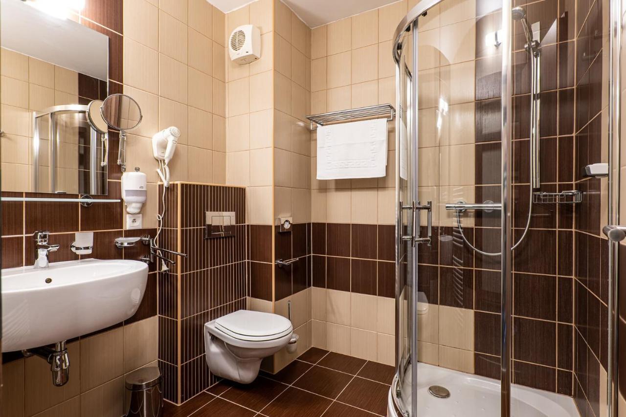 Horní Lomná Wellness Hotel Pod Kycmolem מראה חיצוני תמונה